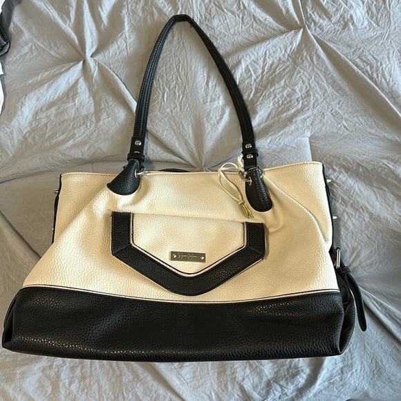 Jessica Simpson Purse - Picture 1 of 6